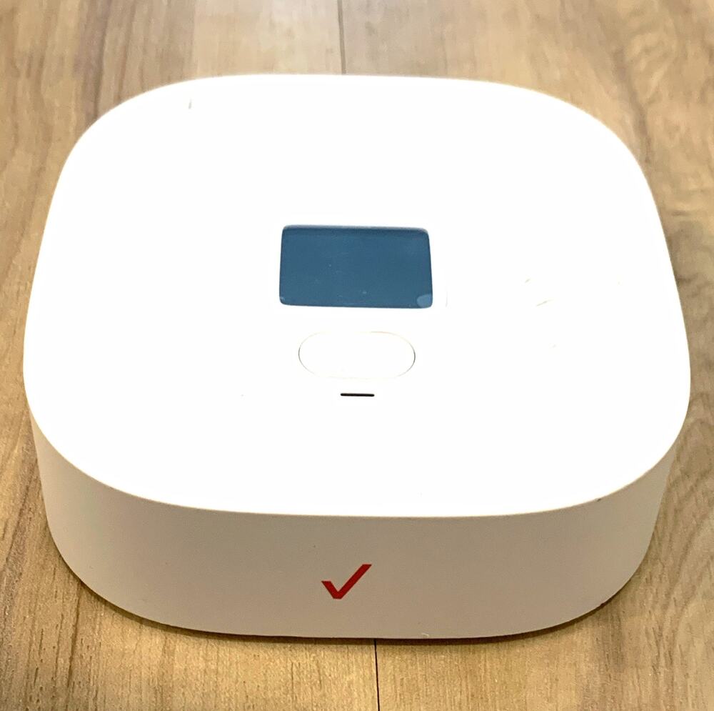 Verizon LVP2 Wireless Home Phn Base Unit WHPLVP2 White 1-Line unit only untested